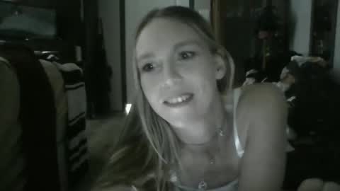 Snapshot of cookie_j22 chatting on December 3, 2024, 8:06 pm Jaiscookie cum play with me online show from December 3, 2024, 8:06 pm