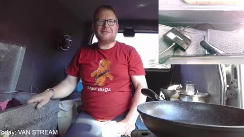 Snapshot of cookieliquor chatting on January 17, 2025, 10:23 pm Cookie - I do cooking streams occasionally. Next stream online show from January 17, 2025, 10:23 pm