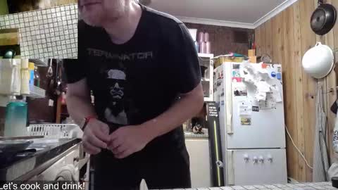 Snapshot of cookieliquor chatting on September 15, 2025, 9:15 pm Cookie - I do cooking streams occasionally. Next stream online show from September 15, 2025, 9:15 pm