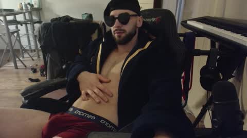 Stachu Jones online show from November 20, 2025, 6:02 am