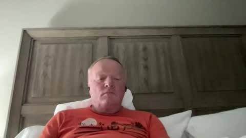 Snapshot of cookoosnest chatting on April 20, 2026, 12:52 pm cookoosnest online show from April 20, 2026, 12:52 pm