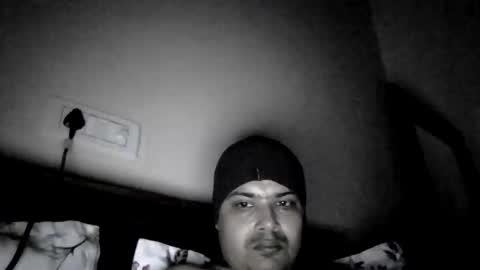 Cool Breeze09 online show from October 31, 2025, 11:50 pm