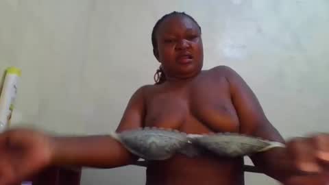 coolgirl001 online show from January 14, 2026, 6:46 pm