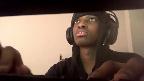 coolvibes69 online show from December 17, 2025, 6:47 pm