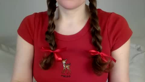 Snapshot of copperpearl chatting on December 18, 2024, 1:45 pm CopperPearl online show from December 18, 2024, 1:45 pm