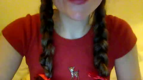 Snapshot of copperpearl chatting on December 18, 2024, 5:00 pm CopperPearl online show from December 18, 2024, 5:00 pm