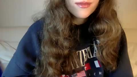 Snapshot of copperpearl chatting on December 19, 2024, 10:13 am CopperPearl online show from December 19, 2024, 10:13 am