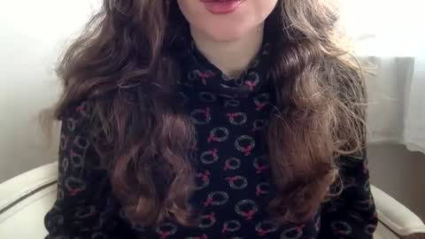 Snapshot of copperpearl chatting on December 23, 2024, 1:13 pm CopperPearl online show from December 23, 2024, 1:13 pm