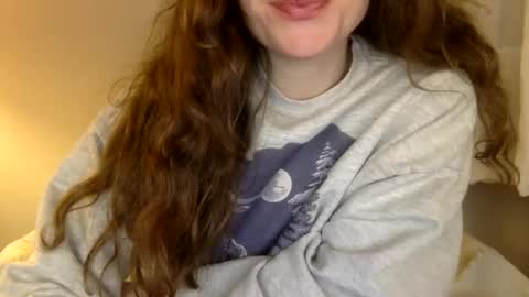 Snapshot of copperpearl chatting on January 19, 2025, 8:19 pm CopperPearl online show from January 19, 2025, 8:19 pm