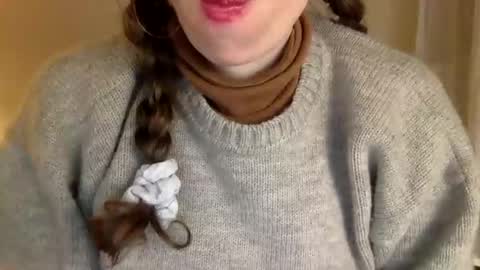 Snapshot of copperpearl chatting on February 17, 2025, 5:53 pm CopperPearl online show from February 17, 2025, 5:53 pm