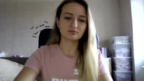 cora_fora online show from November 4, 2025, 10:25 am