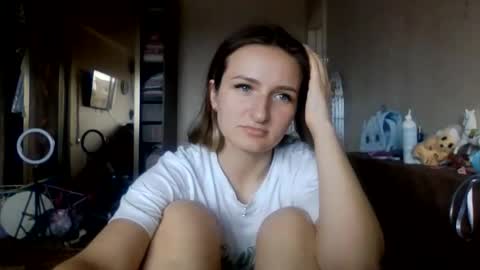 cora_fora online show from April 28, 2026, 12:10 pm