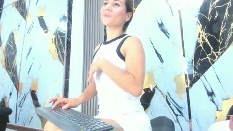 Snapshot of coral_bigboty chatting on January 16, 2025, 12:31 pm sophie online show from January 16, 2025, 12:31 pm