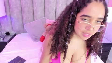 coralharmon online show from February 5, 2025, 4:03 pm