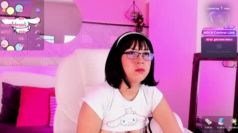 Coral Stefani online show from December 18, 2024, 2:53 am