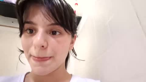 Coraline uwu     Bienvenidos al dulce mundo de Coraline    Hola amores soy Coraline  Una chica  tierna juguetona online show from September 19, 2025, 9:37 pm