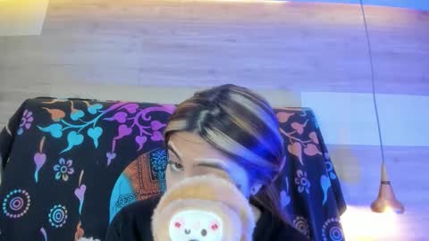 Cori online show from April 14, 2026, 4:07 am