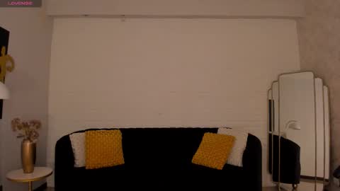 Corinne Russo online show from January 10, 2026, 5:31 am