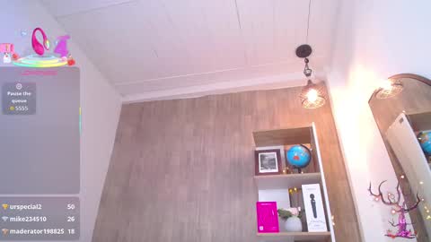 cortney tayler online show from October 28, 2025, 7:49 pm