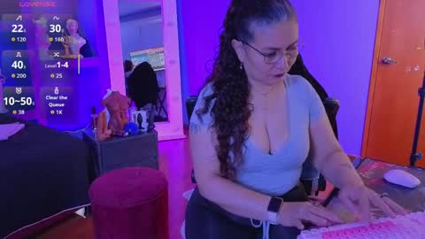 Natali online show from April 12, 2026, 4:39 am