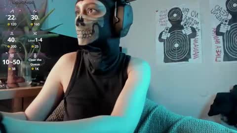 cos_operator online show from September 17, 2025, 8:43 pm