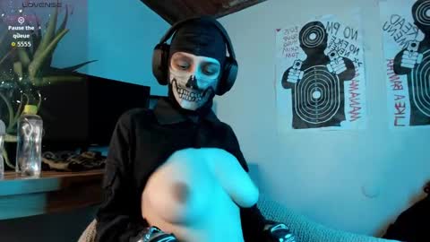 cos_operator online show from September 20, 2025, 7:26 pm