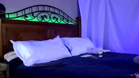 cosdaddy online show from November 10, 2025, 1:59 am