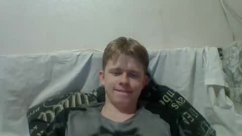 Snapshot of cosm2312 chatting on April 25, 2026, 5:21 pm Andrew online show from April 25, 2026, 5:21 pm