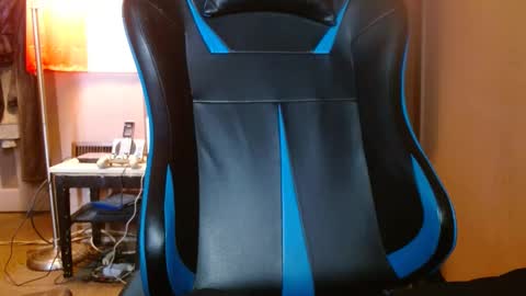 cosmicjones88 online show from December 25, 2024, 2:13 pm