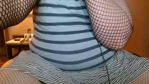 cosmicjones88 online show from December 28, 2024, 1:06 pm