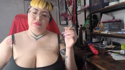 Snapshot of cosplaybruja305 chatting on February 21, 2026, 3:07 am Miss Mei online show from February 21, 2026, 3:07 am