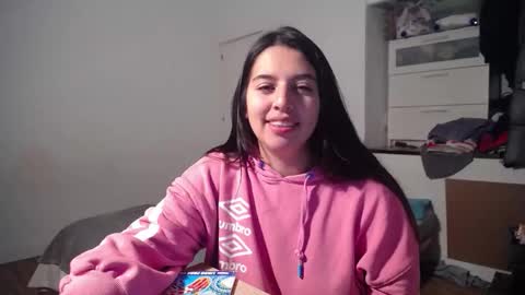 costantine helena24 online show from November 23, 2025, 4:51 pm