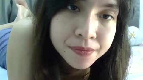Liz Gwyneth Charlota online show from May 8, 2026, 7:19 pm