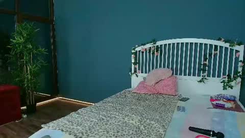 Snapshot of cougarmilf_ chatting on June 15, 2026, 7:49 pm cougarmilf_ online show from June 15, 2026, 7:49 pm