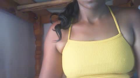 Snapshot of couleur_vanille chatting on January 7, 2025, 5:54 am couleur_vanille online show from January 7, 2025, 5:54 am