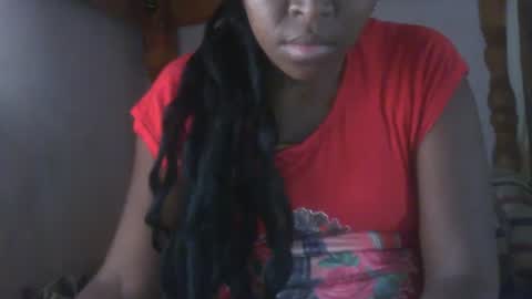 Snapshot of couleur_vanille chatting on February 25, 2025, 6:58 am couleur_vanille online show from February 25, 2025, 6:58 am