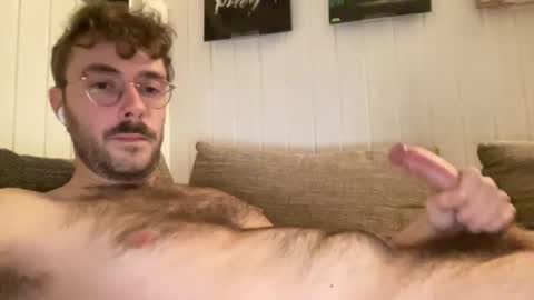 Snapshot of couple_24_28 chatting on December 5, 2025, 4:14 pm couple_24_28 online show from December 5, 2025, 4:14 pm