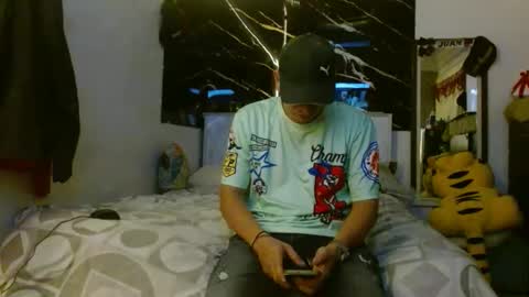 Snapshot of couple_hot77 chatting on October 19, 2025, 2:56 am couple_hot77 online show from October 19, 2025, 2:56 am