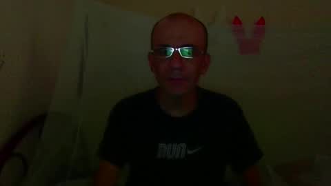 Snapshot of couple_hot86 chatting on November 6, 2025, 12:17 pm couple_hot86 online show from November 6, 2025, 12:17 pm