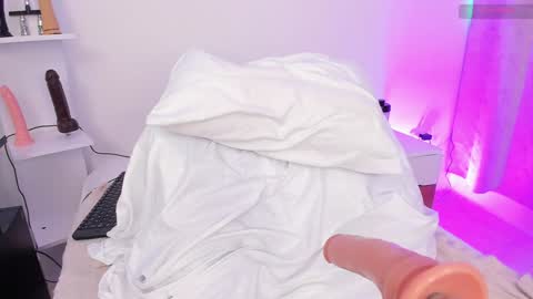 Maria  online show from January 31, 2025, 11:45 pm