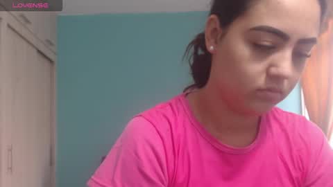  ALEJANDRO Y EMILY  online show from December 16, 2025, 12:10 pm