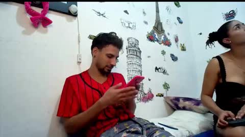 coupleeswetthott online show from February 26, 2026, 4:28 pm