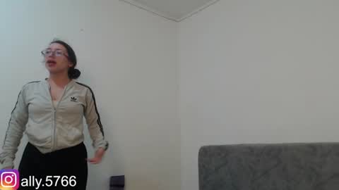 COUPLE PERV online show from July 24, 2026, 1:14 am