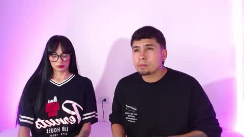 Juli and Liam online show from October 17, 2025, 5:10 am