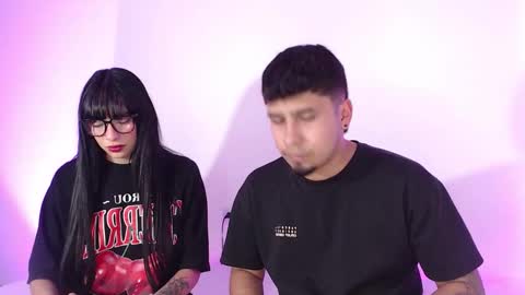 Juli and Liam online show from November 13, 2025, 6:01 am