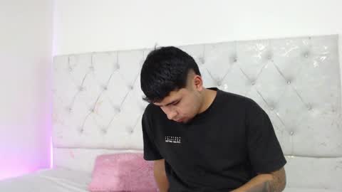 Snapshot of coupsextop chatting on June 1, 2026, 5:09 am Juli and Liam online show from June 1, 2026, 5:09 am