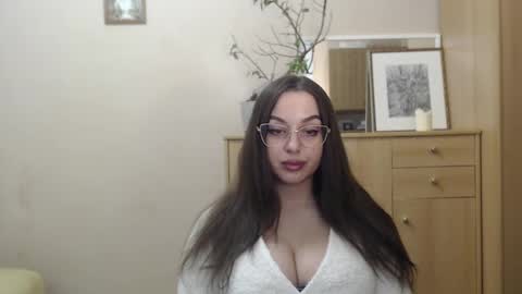 Courtney online show from March 8, 2025, 5:54 pm