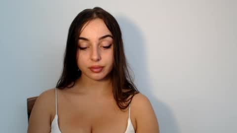 Courtney online show from September 19, 2025, 2:07 pm