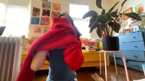 covergirl9 online show from November 19, 2025, 5:57 pm