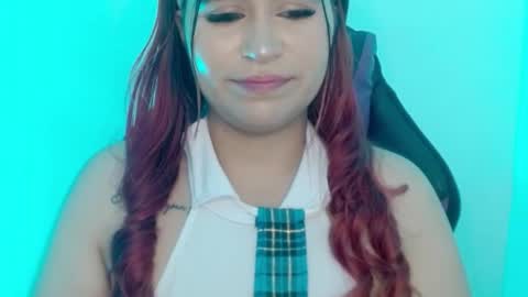 cozy_kitty online show from May 9, 2026, 3:23 am